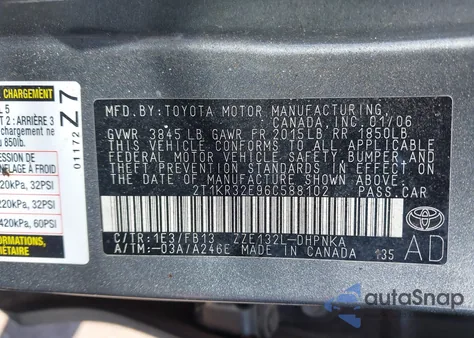 2006 Toyota Matrix Xr z USA, uszkodzony, nr VIN 2T1KR32E96C588102